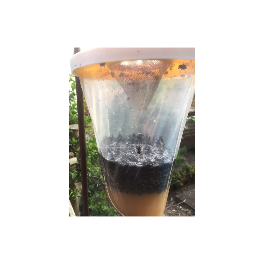 Red Top Fly Trap Catcher Bag Kennelgate